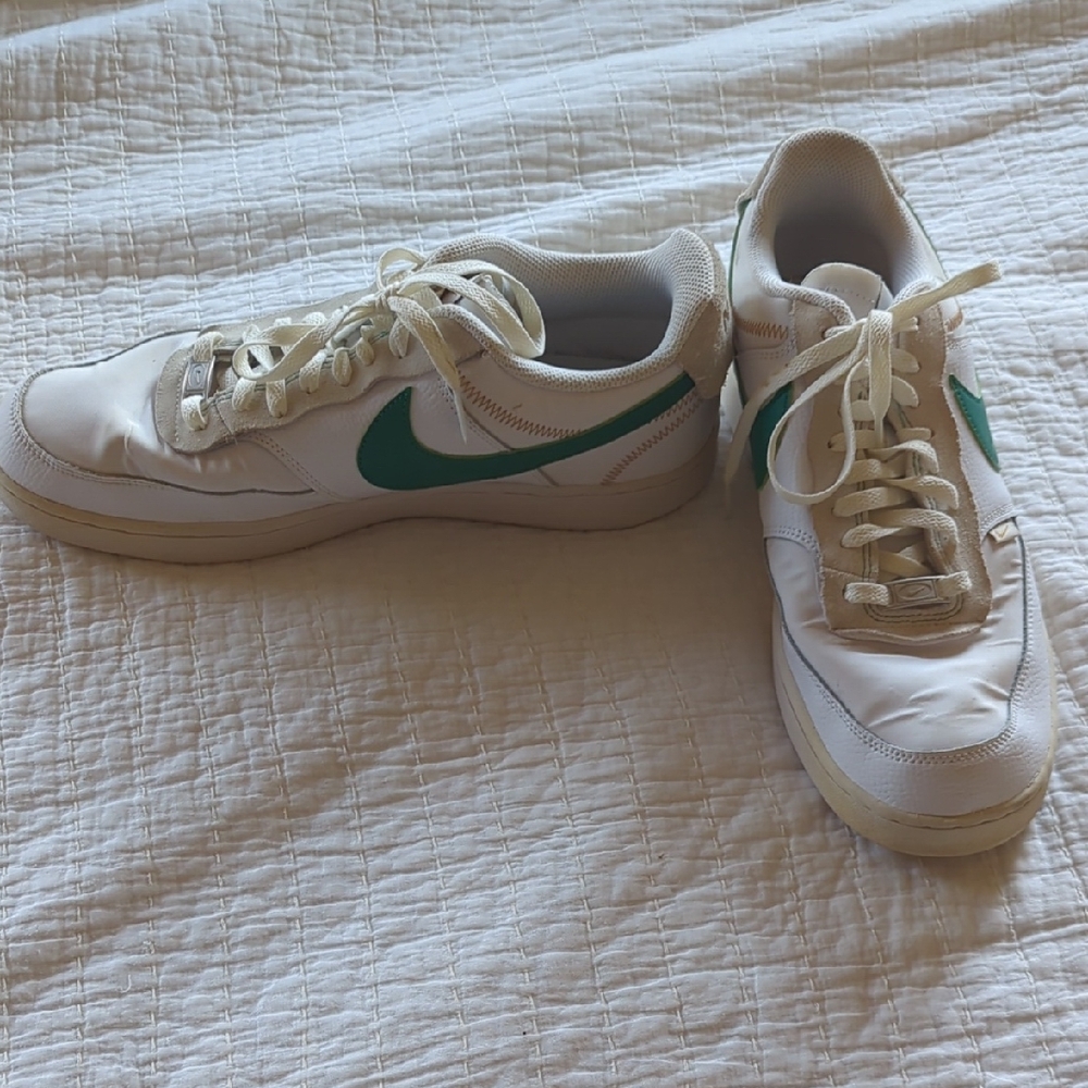 Nike Court Vision Premium Low Men's Sneakers